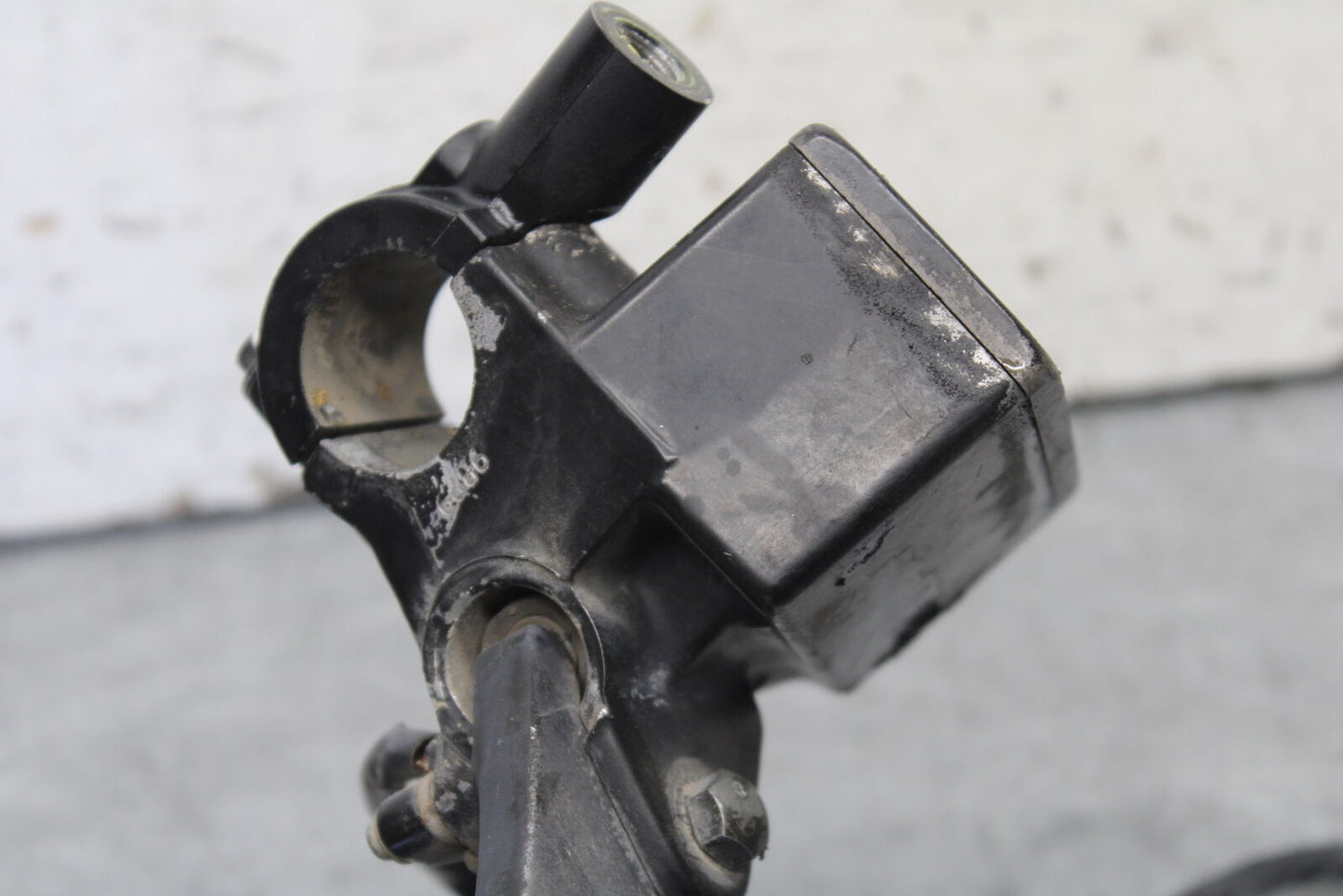85-86 SUZUKI MADURA 1200 FRONT BRAKE MASTER CYLINDER BB691