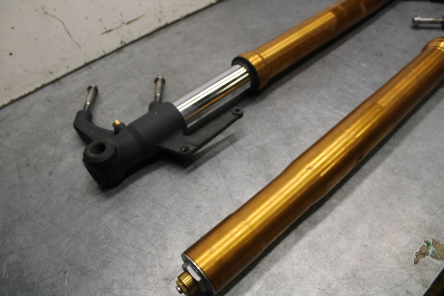 07-08 TRIUMPH DAYTONA 675 FRONT FORKS SHOCK SUSPENSION SET PAIR T2044110 BB685