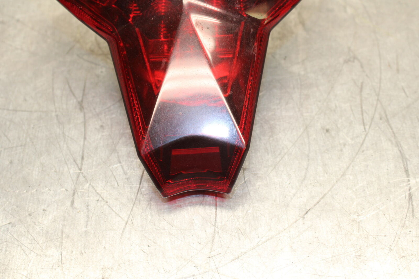 19-22 KAWASAKI Z400 REAR TAIL TAILLIGHT BACK BRAKE LIGHT BB738