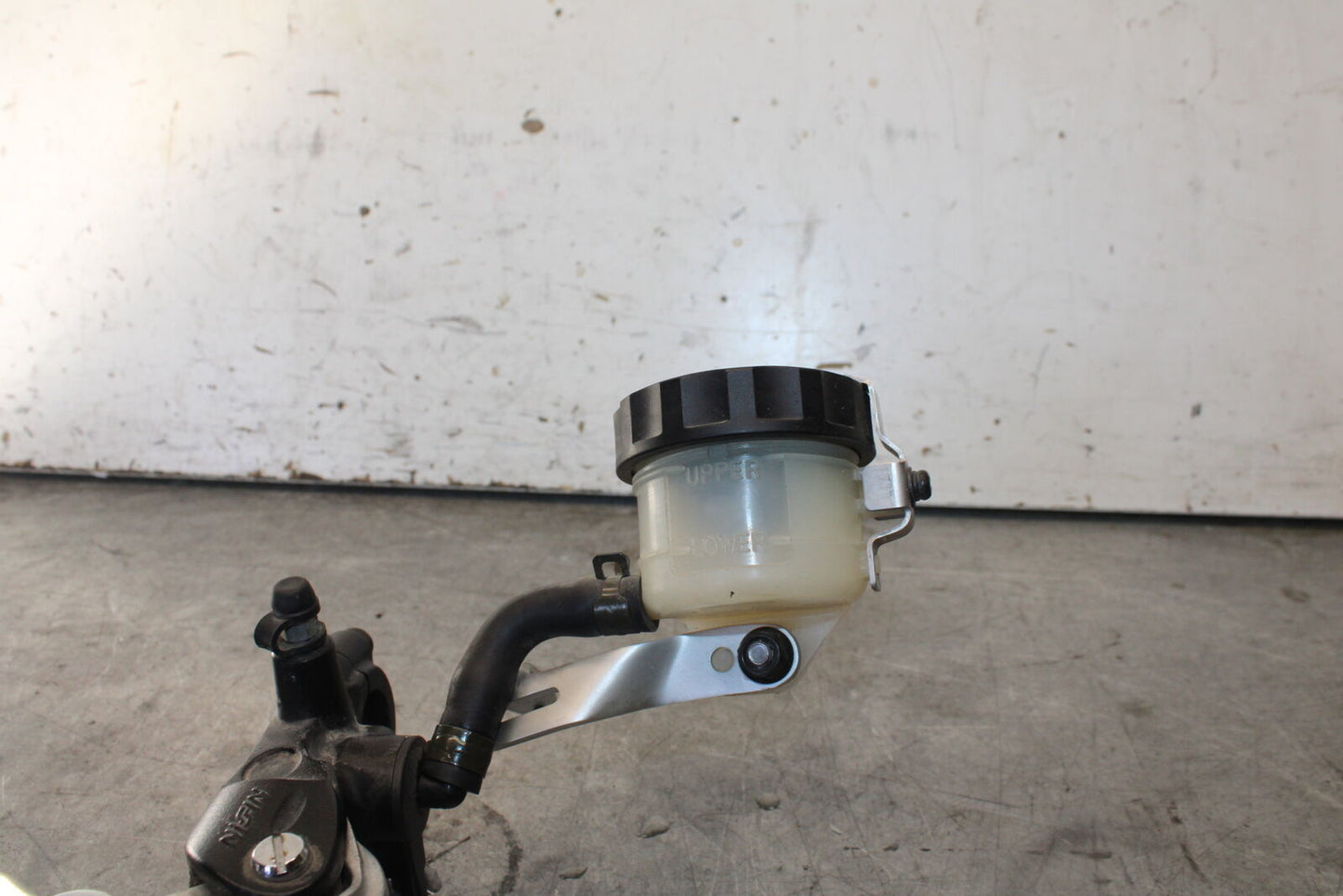 07-08 TRIUMPH DAYTONA 675 FRONT BRAKE MASTER CYLINDER w/ LEVER T2025700 BB685