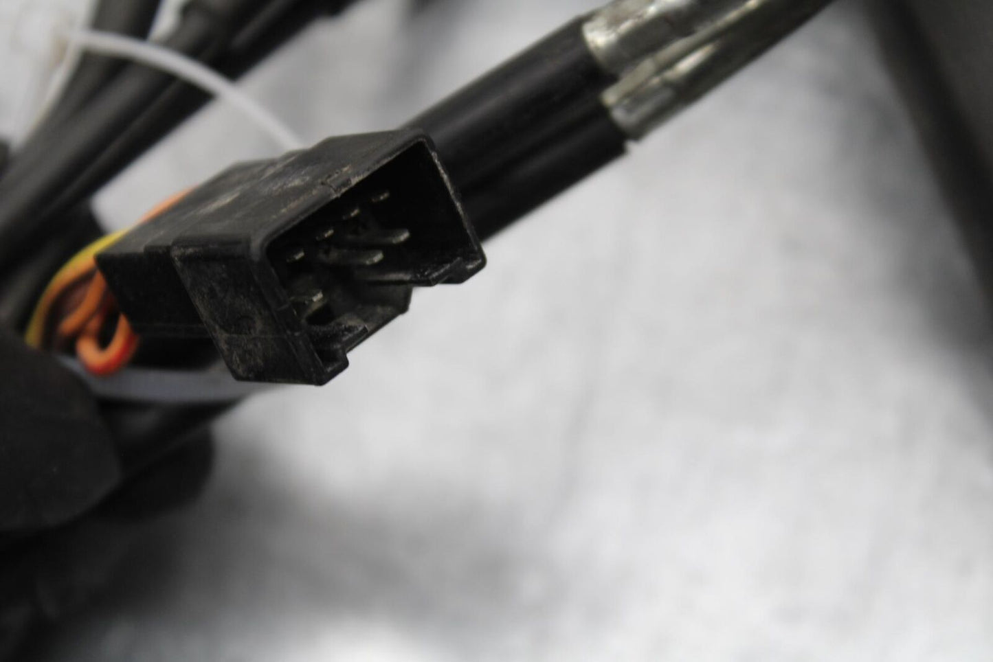 1997 Suzuki Bandit 1200 GSF1200S RIGHT THROTTLE GRIP BB559
