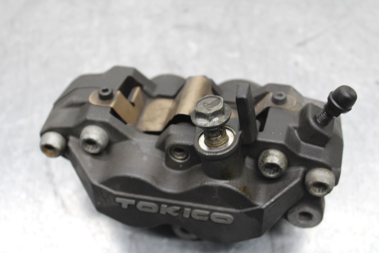 01-03 SUZUKI GSXR600 RIGHT LEFT FRONT BRAKE CALIPER SET PAIR CALIPERS BB633