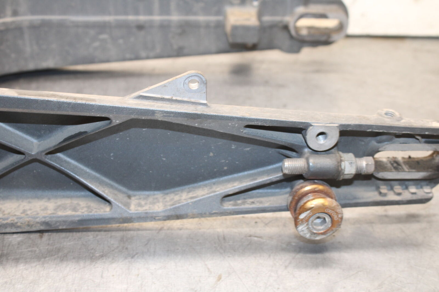 13-16 KTM 390 DUKE REAR SWINGARM BACK SUSPENSION SWING ARM BB748