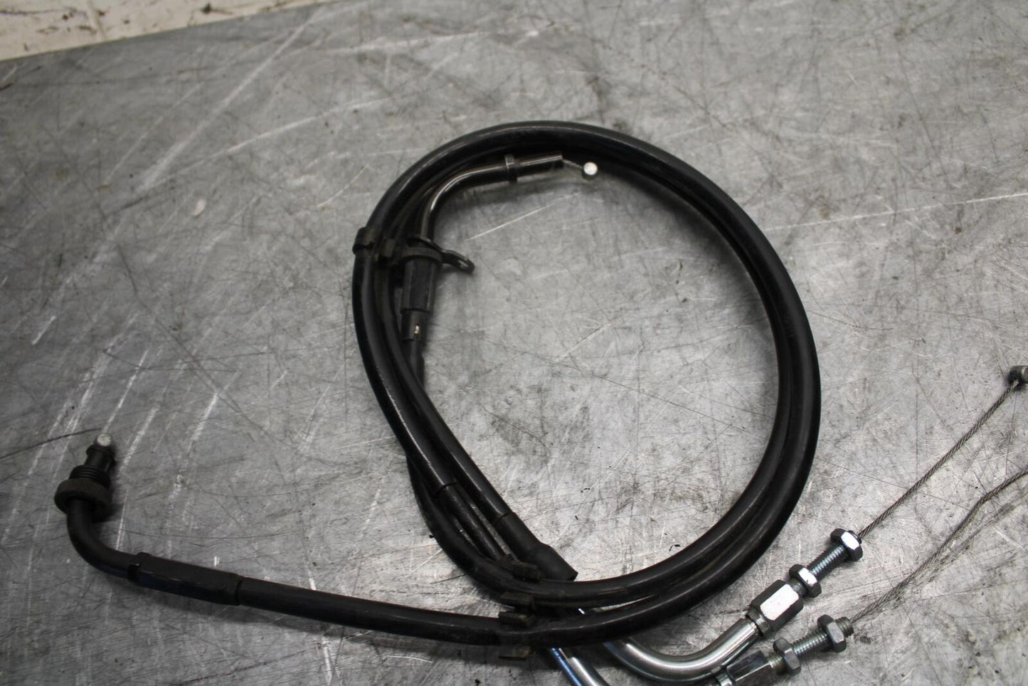 1993 Suzuki GSXR1100W THROTTLE CABLES LINES BB46