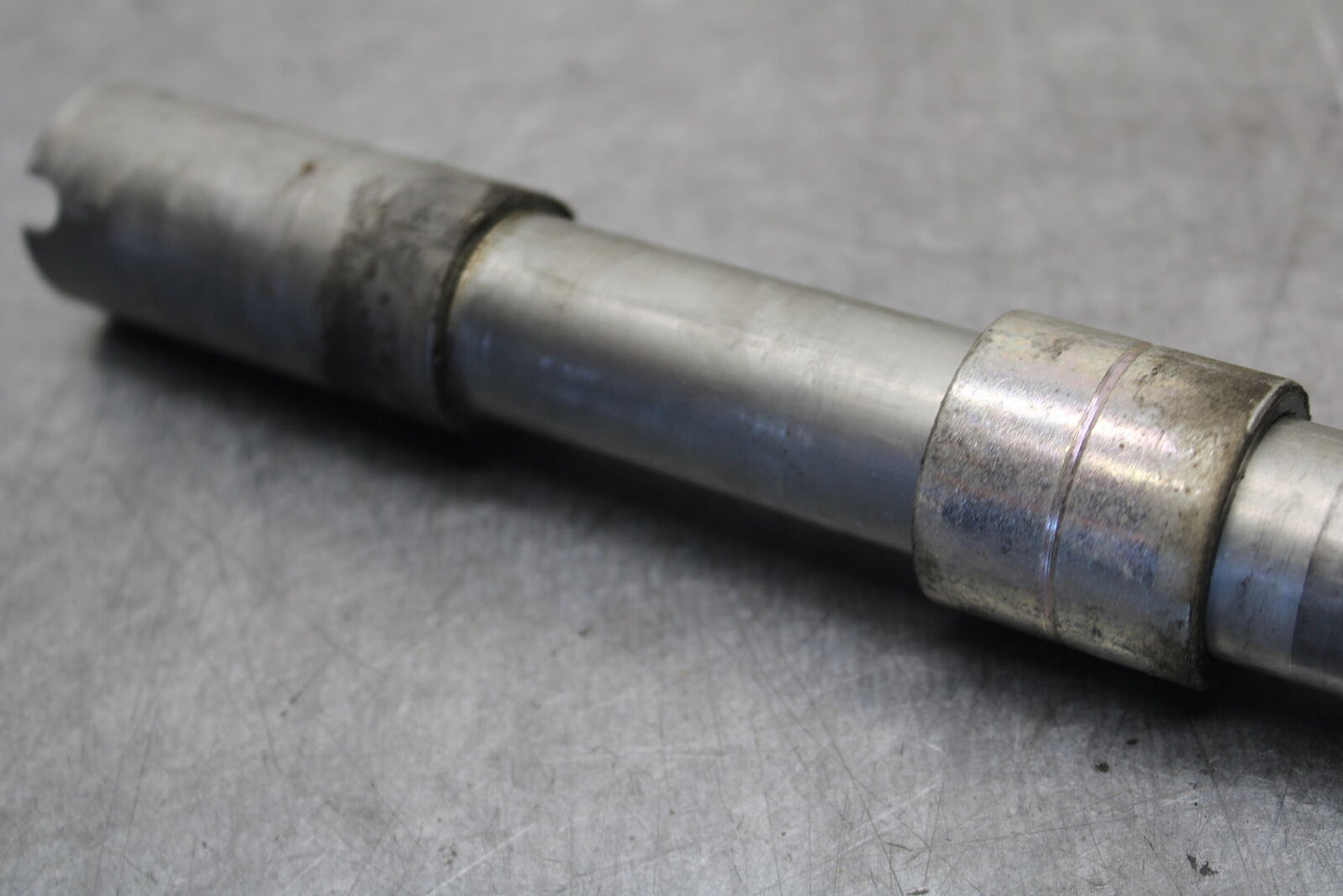 06-07 DUCATI MONSTER 695 FRONT WHEEL RIM AXLE PIVOT BOLT BB674