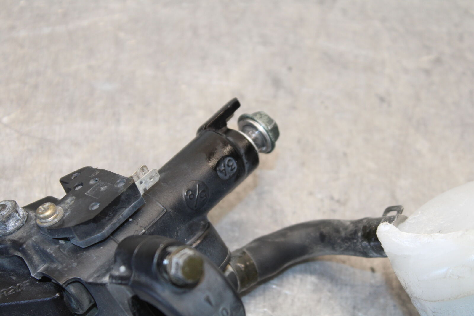 03-07 SUZUKI SV1000S AFTERMARKET FRONT BRAKE MASTER CYLINDER w/ LEVER BB657