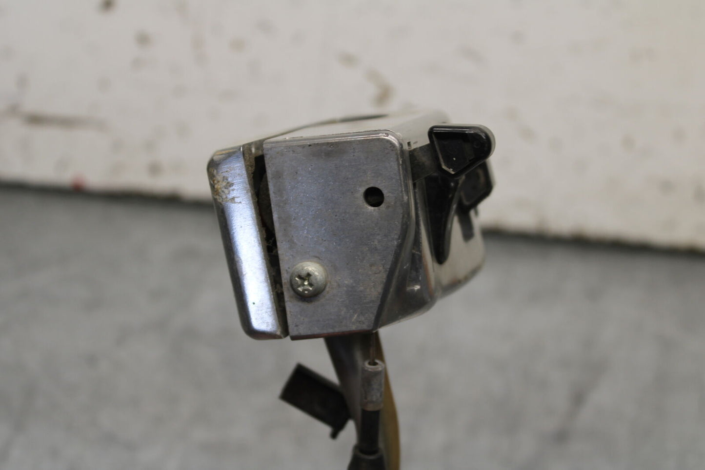 99-00 YAMAHA V STAR 1100 LEFT CLIP ON HANDLE HORN SIGNALS SWITCH SWITCHES BB711