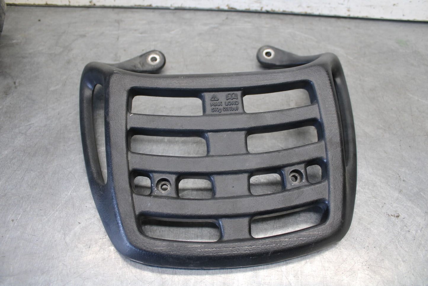 01-06 TRIUMPH TIGER 955I REAR RACK BB693