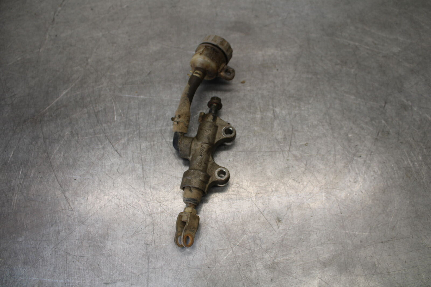 01-05 YAMAHA RAPTOR 660R REAR BACK BRAKE MASTER CYLINDER W RESERVOIR BB695