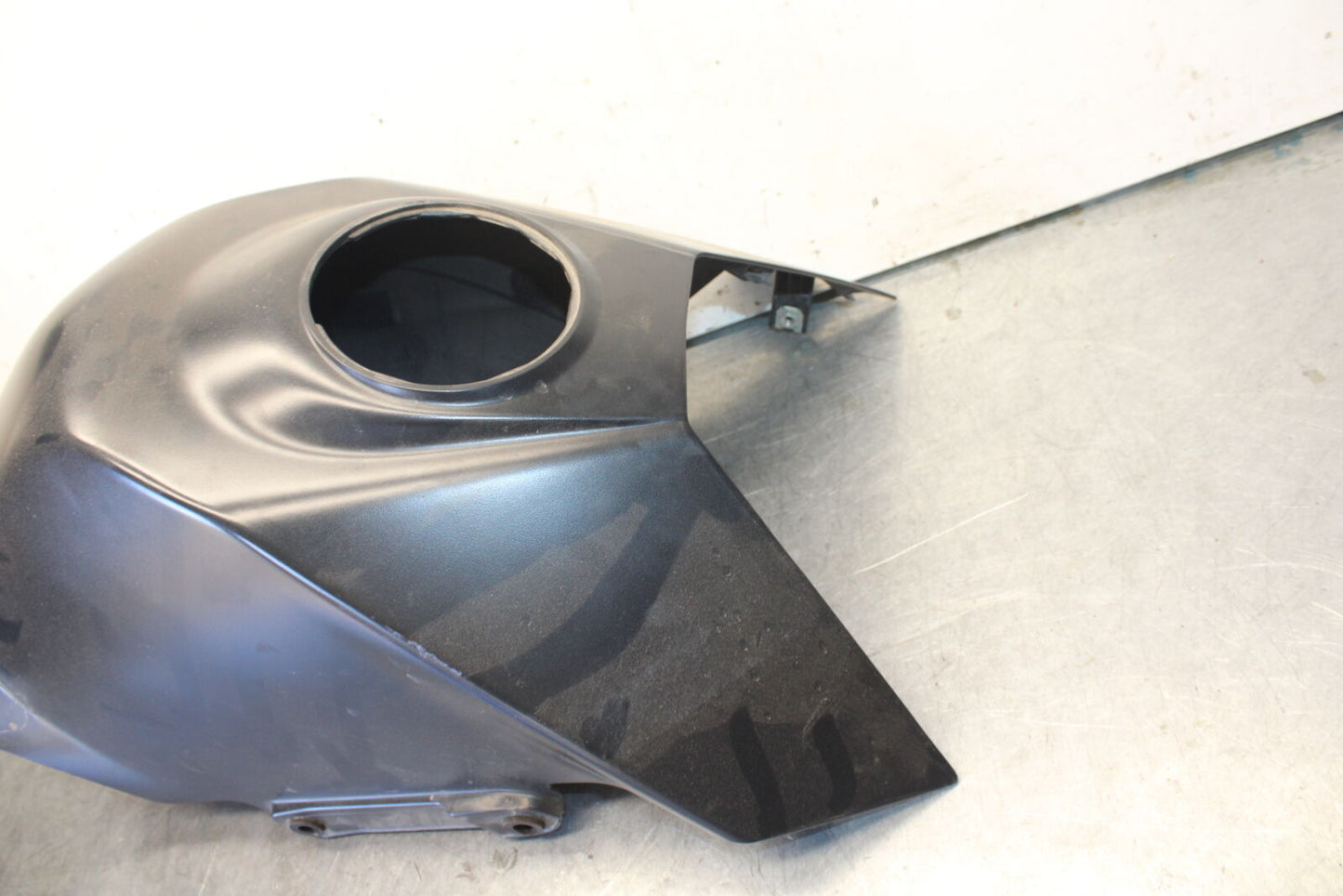 2016 KTM 390 RC GAS TANK FUEL CELL COVER FAIRING COWL BB648