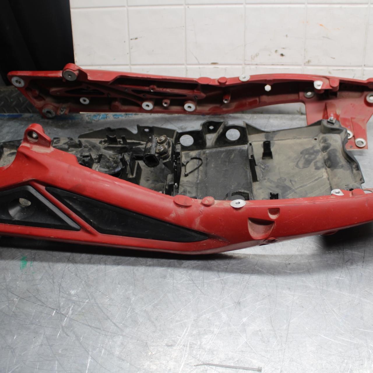 17-21 TRIUMPH STREET TRIPPLE R ABS REAR SUBFRAME BACK SUB FRAME bb452