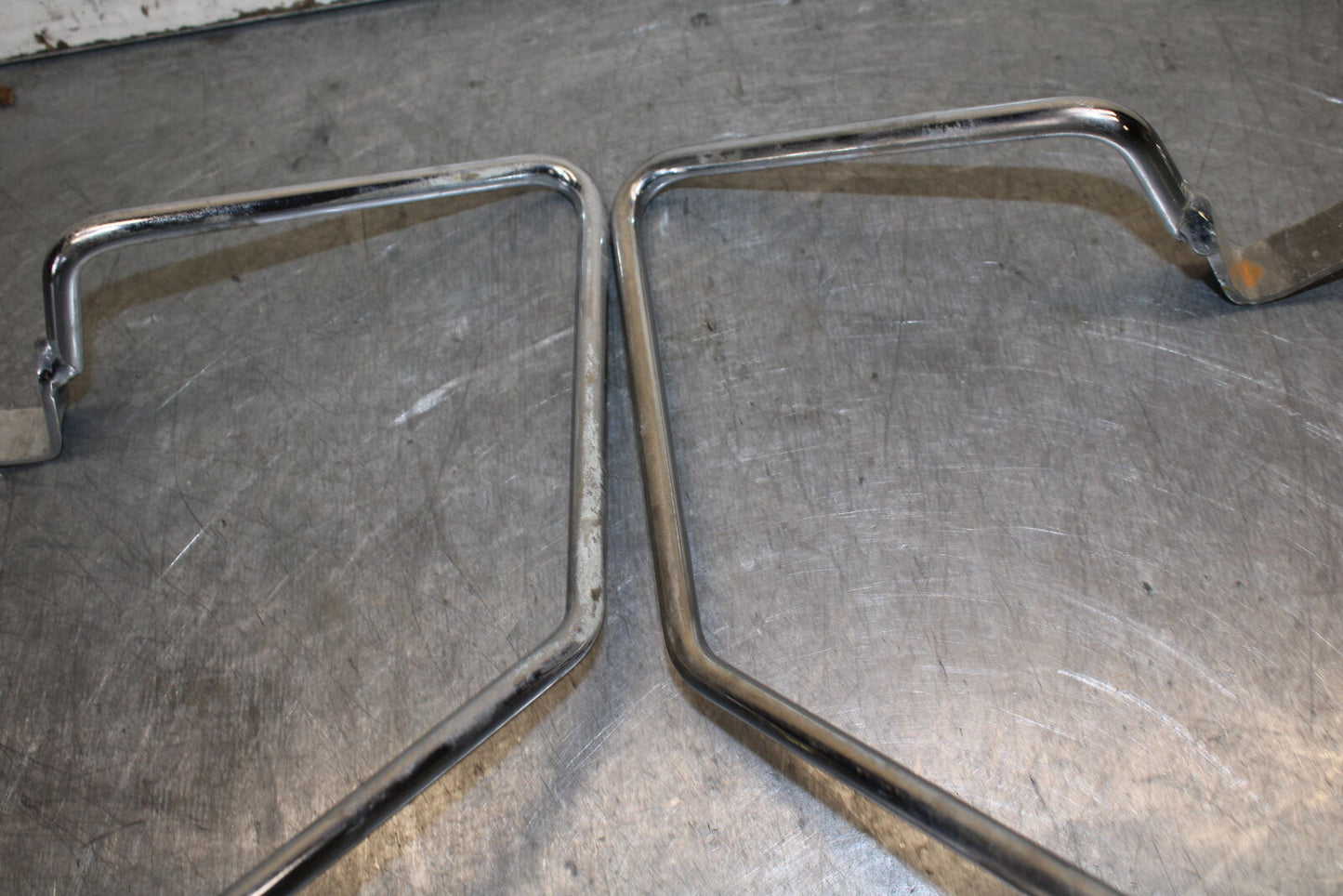 87-03 SUZUKI INTRUDER 1400 VS1400GLP PASSENGER SEAT GRAB BAR HANDLE SET BB702