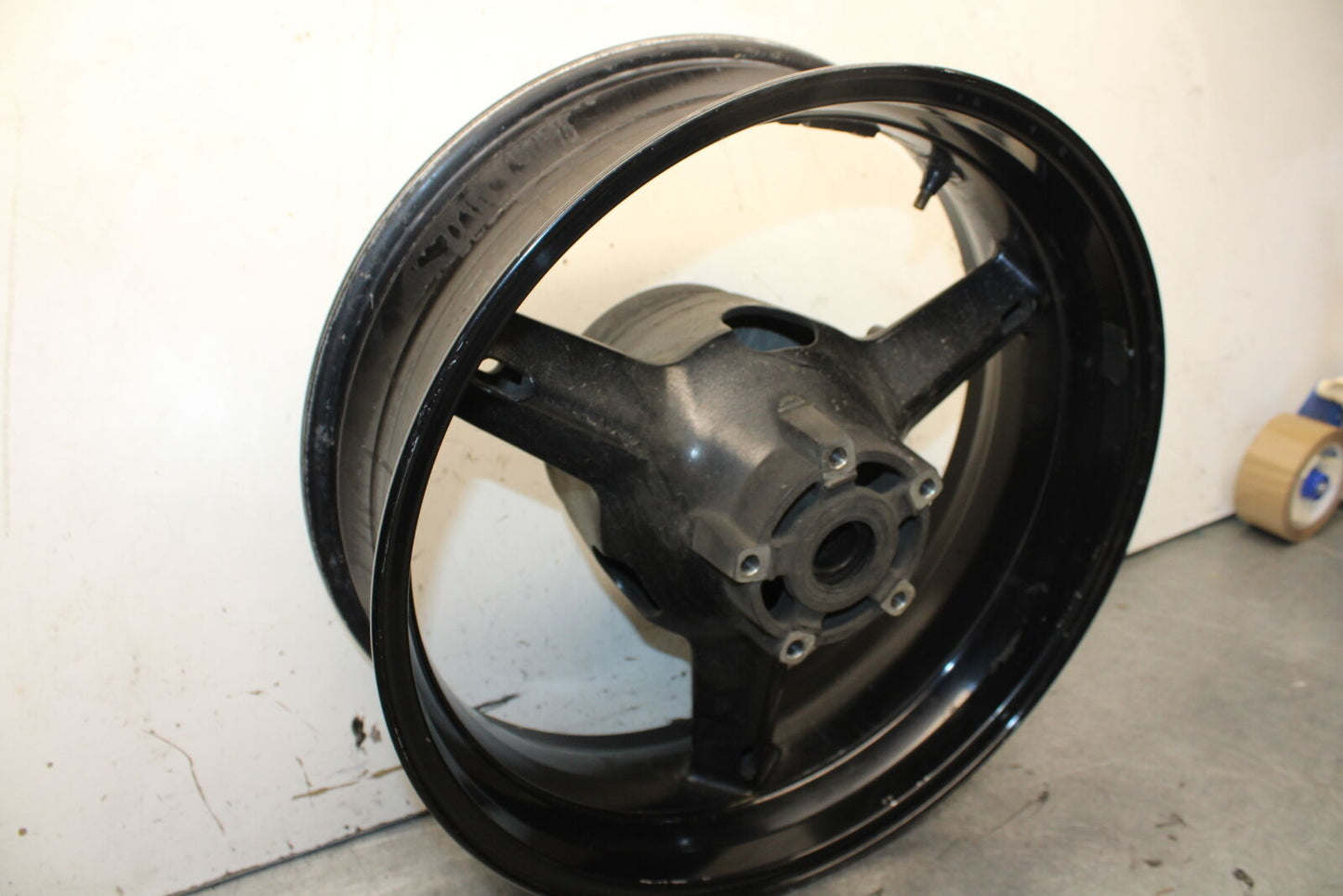 04-05 SUZUKI GSXR600 REAR WHEEL RIM BB658