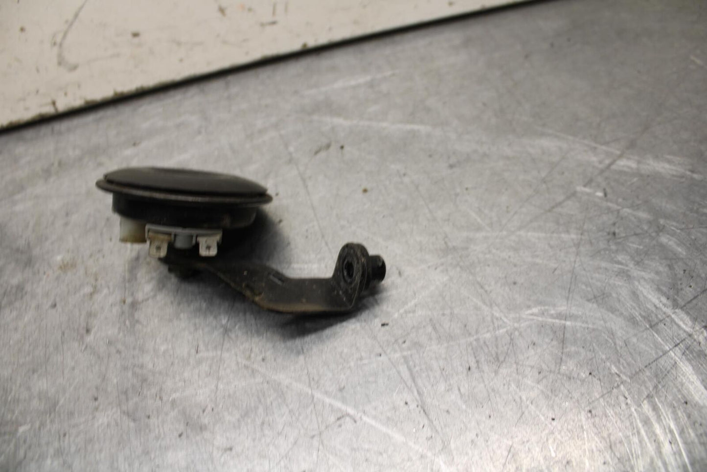 16-18 KTM 690 DUKE HORN SIGNAL BB631