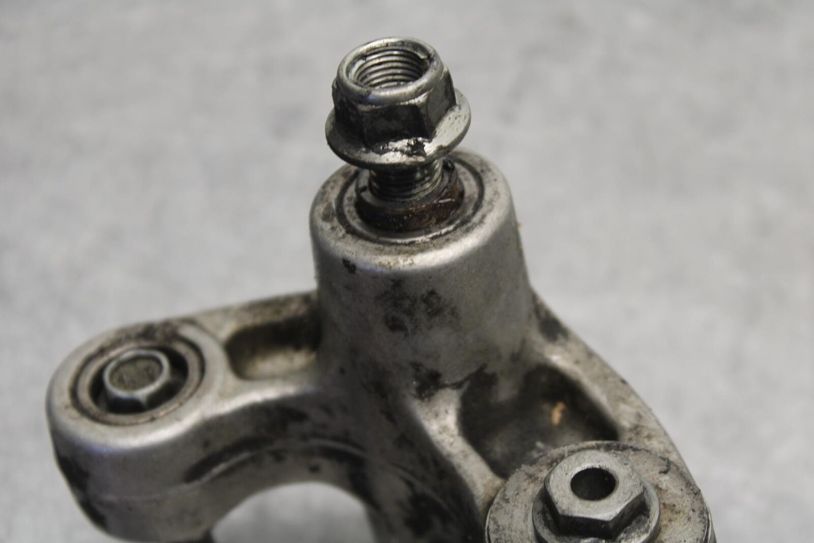 01-03 SUZUKI GSXR600 REAR DOGBONE SHOCK LINKAGE LINK 62600-35870 BB639