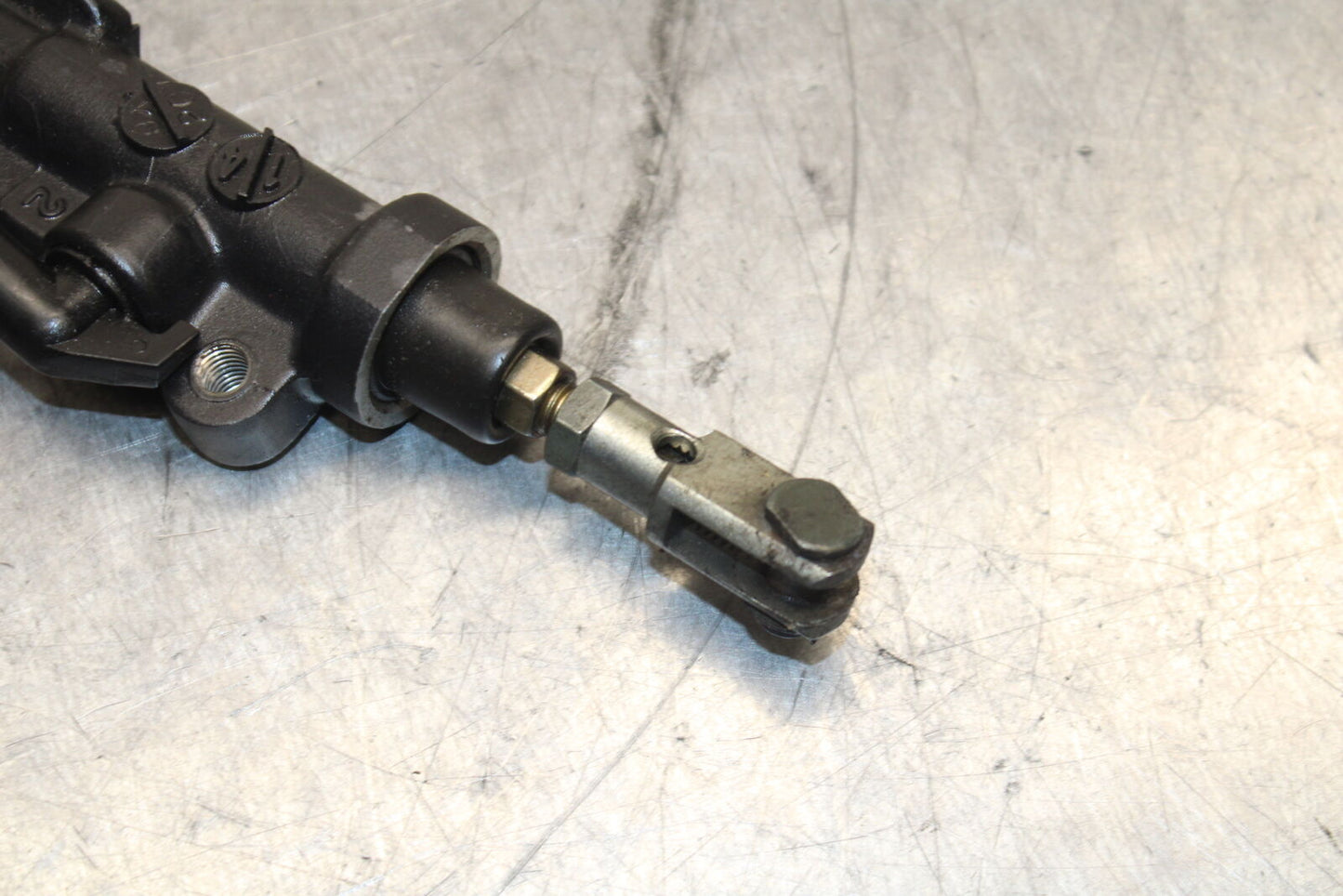 96-07 YAMAHA YZF600R REAR BACK BRAKE MASTER CYLINDER W RESERVOIR BB746
