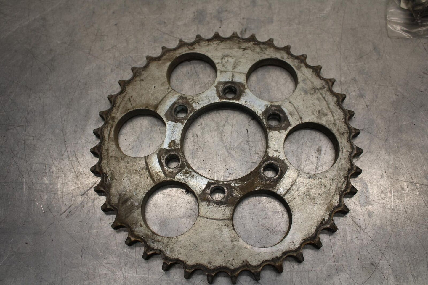 75 SUZUKI GT 550 FRONT AND REAR BACK SPROCKET BB67