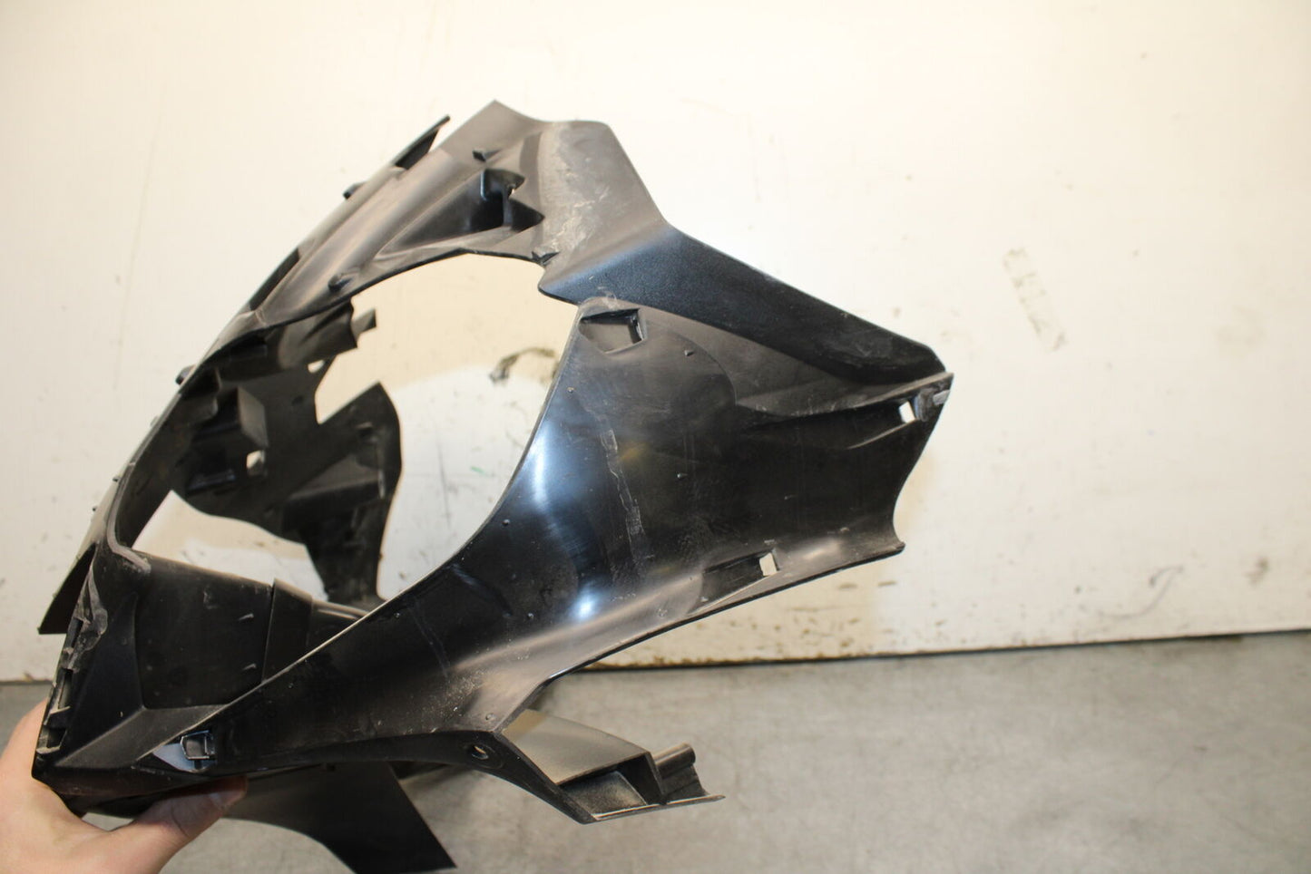 19-24 YAMAHA R3 FRONT CENTER COWL FAIRING BB736