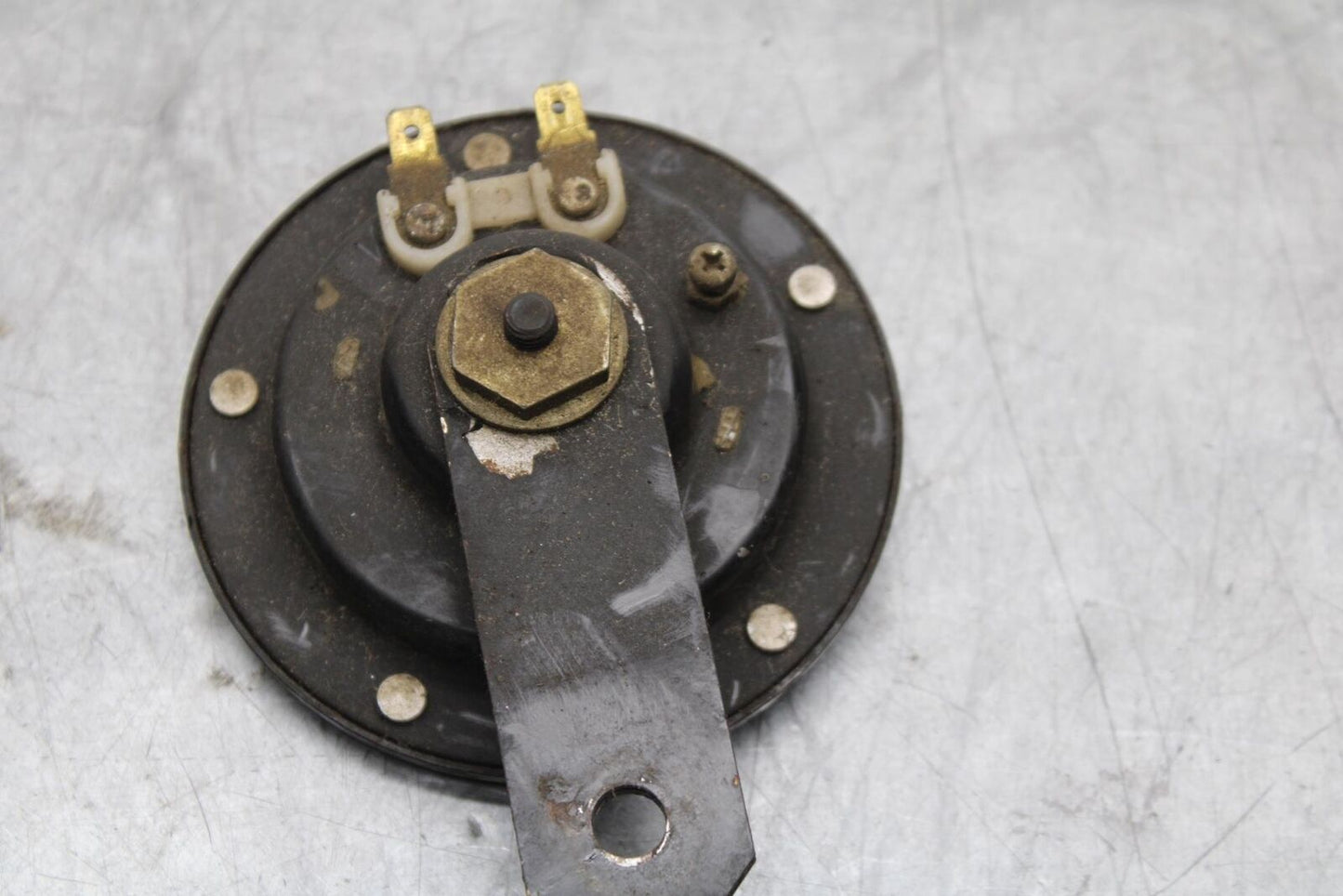 1977 Yamaha XS750 HORN SIGNAL 1J7-83371-22-00 BB554