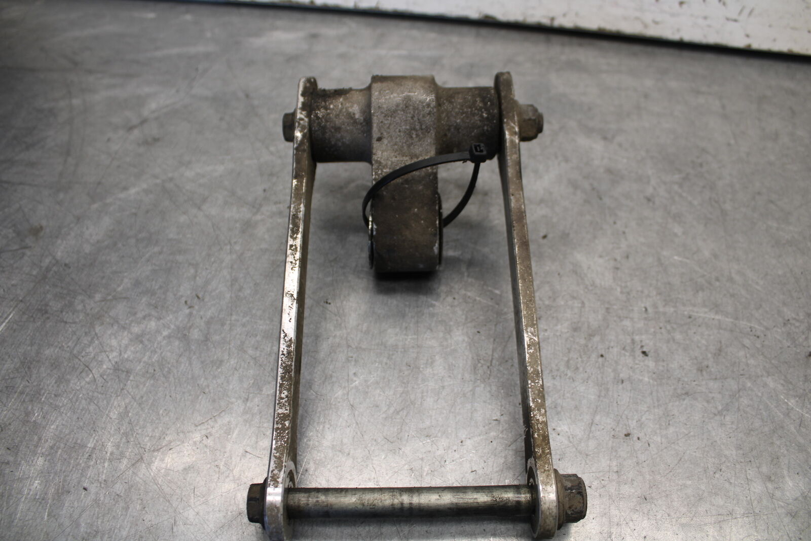 04-05 SUZUKI GSXR600 AFTERMARKET VORTEX REAR SHOCK LINKAGE LINK BB658