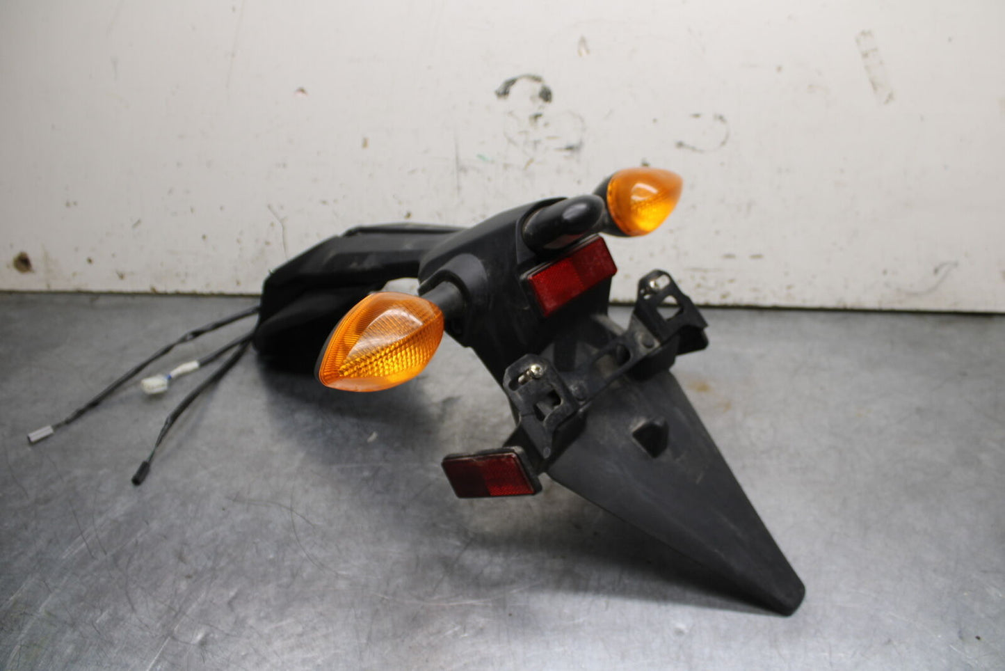 19-24 YAMAHA R3 REAR BACK FENDER MUD GUARD/ & LIGHTS BB736