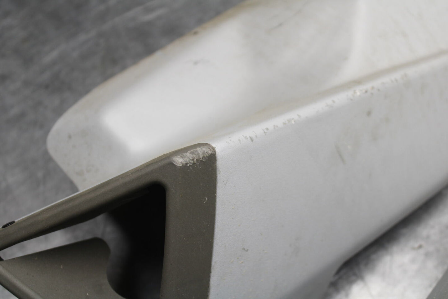 21-24 APRILIA TUONO 660 FACTORY LEFT RIGHT MUFFLER EXHAUST PIPE COVER BB733