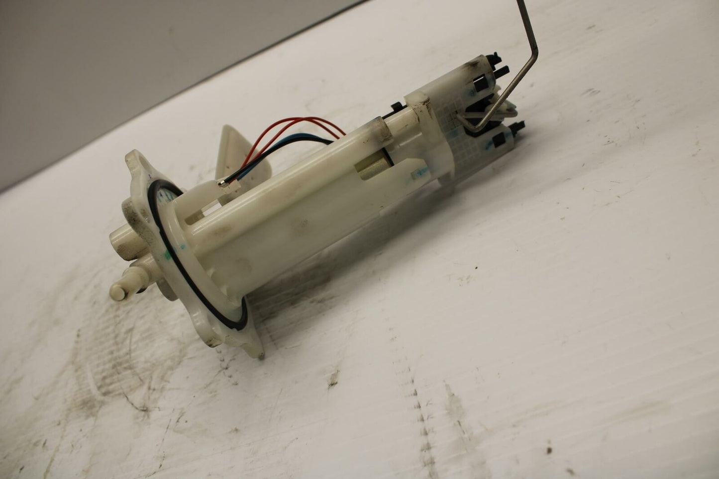 18-20 HUSQVARNA VITPILEN 401 FUEL PUMP GAS PETROL SENDER UNIT BB248