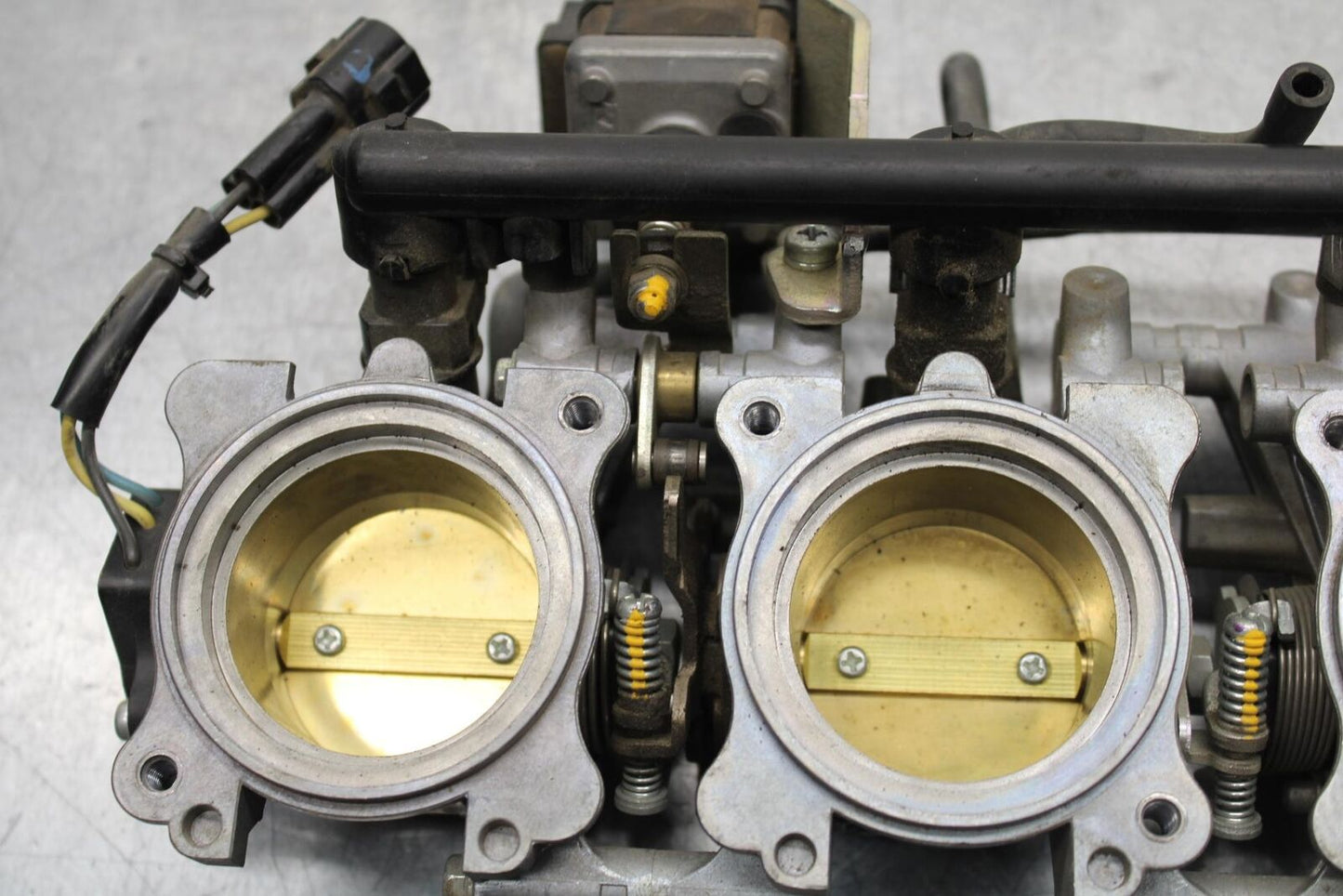 2012 Triumph Daytona 675R MAIN FUEL INJECTORS / THROTTLE BODIES BB589