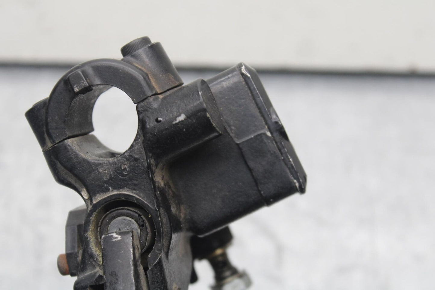 1985 Kawasaki Ninja 900R ZX900A FRONT BRAKE MASTER CYLINDER w/ LEVER BB84