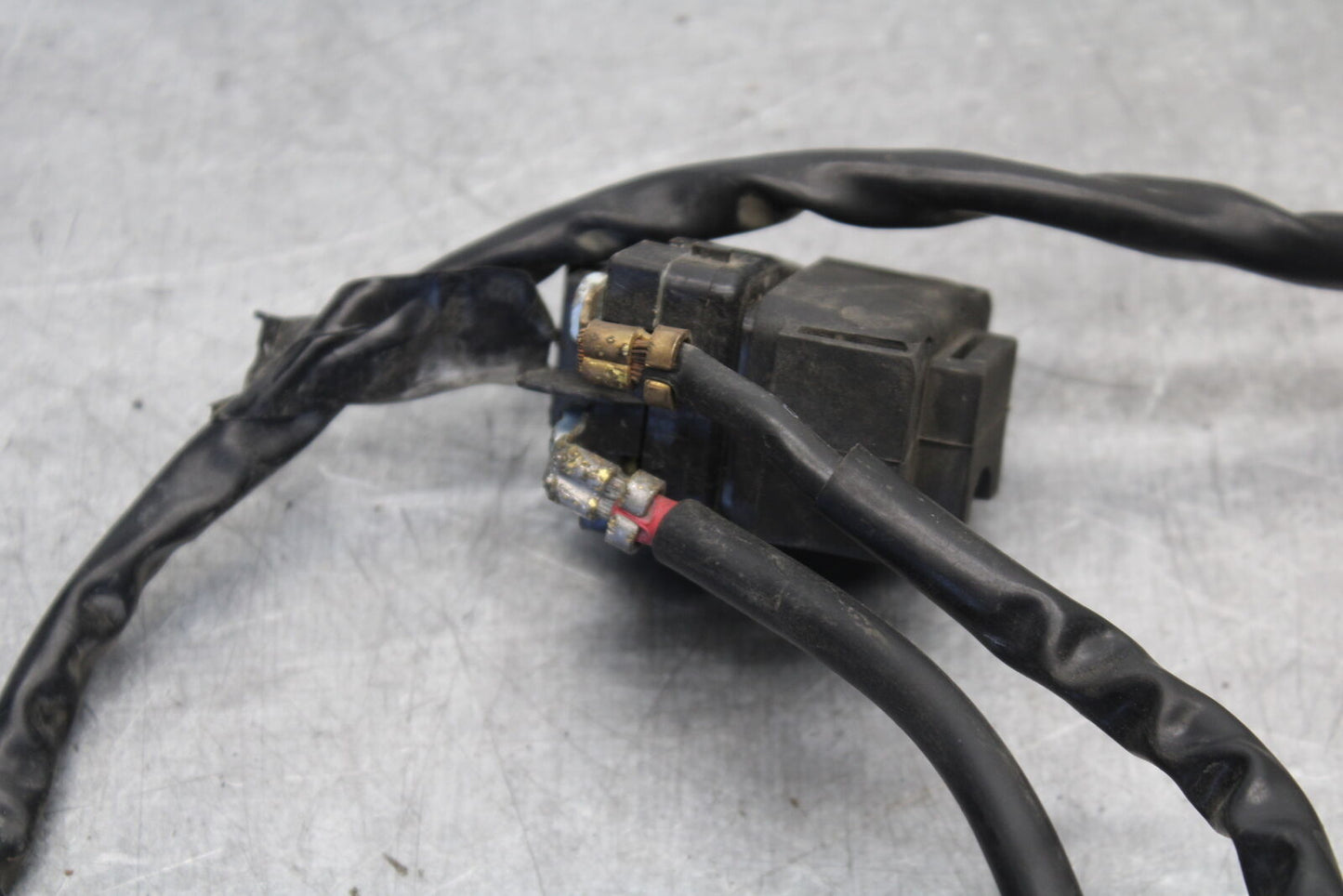 04-05 SUZUKI GSXR600 ENGINE STARTER RELAY STARTING SWITCH 31800-35F00 BB658