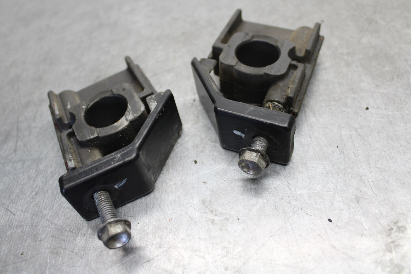 06-07 DUCATI MONSTER 695 SWINGARM CHAIN TENSIONER ADJUSTMENT BRACKETS BB674