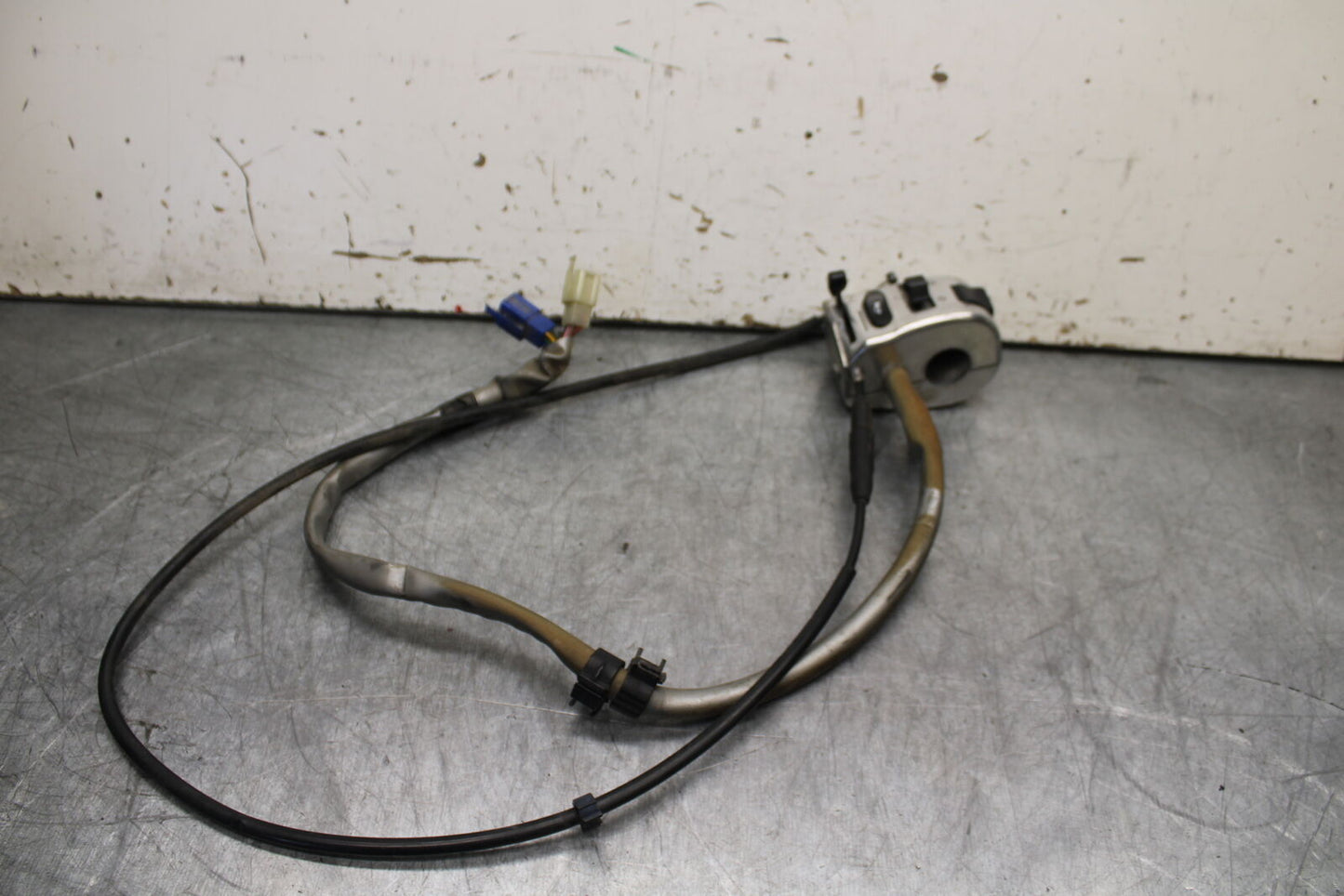 99-00 YAMAHA V STAR 1100 LEFT CLIP ON HANDLE HORN SIGNALS SWITCH SWITCHES BB711