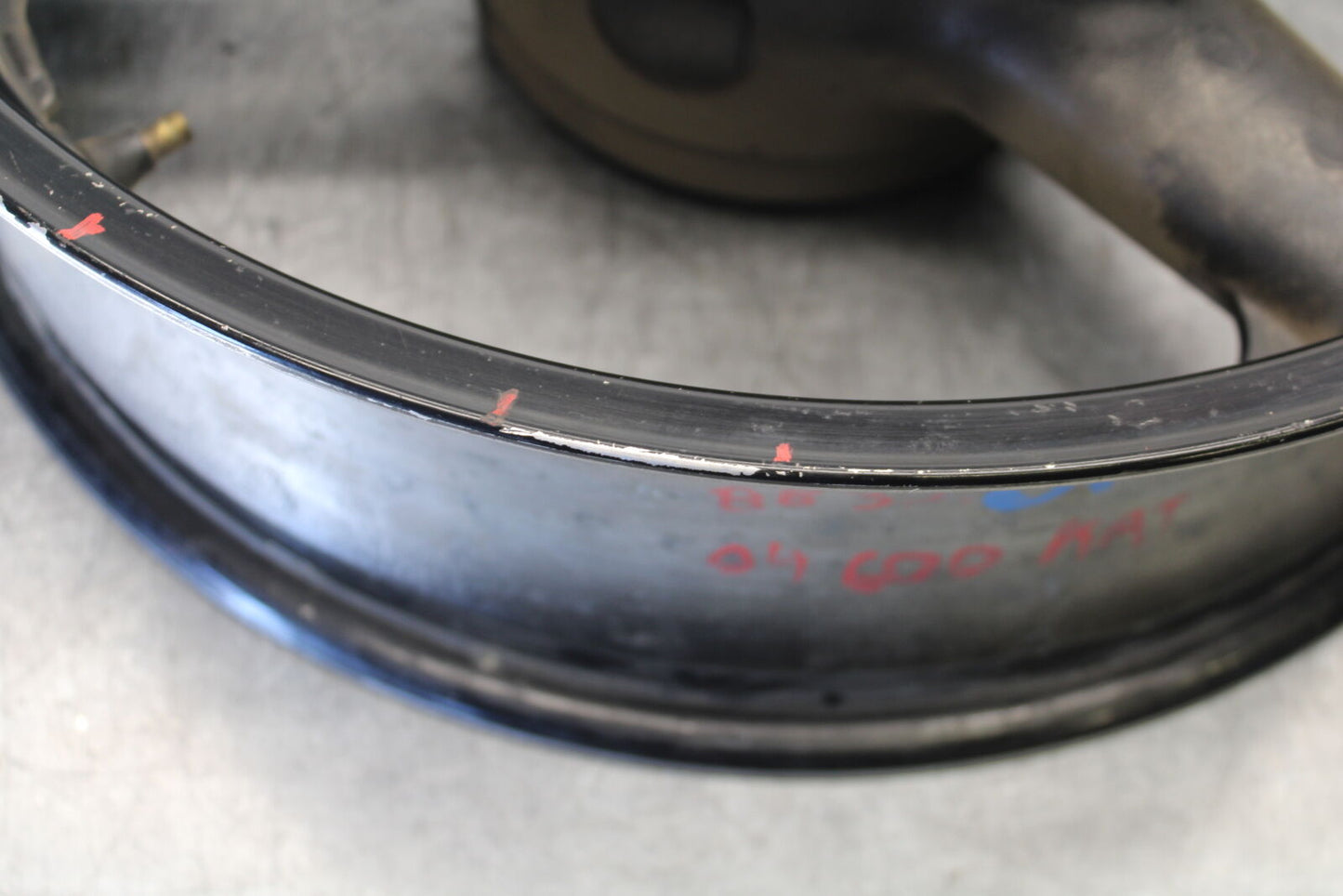 04-05 SUZUKI GSXR600 REAR WHEEL BACK RIM BB32