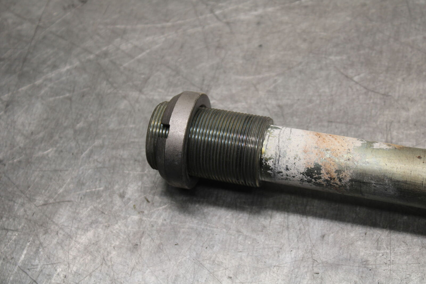 03-07 SUZUKI SV1000S REAR BACK SWINGARM BOLT SUSPENSION PIVOT AXLE BB657