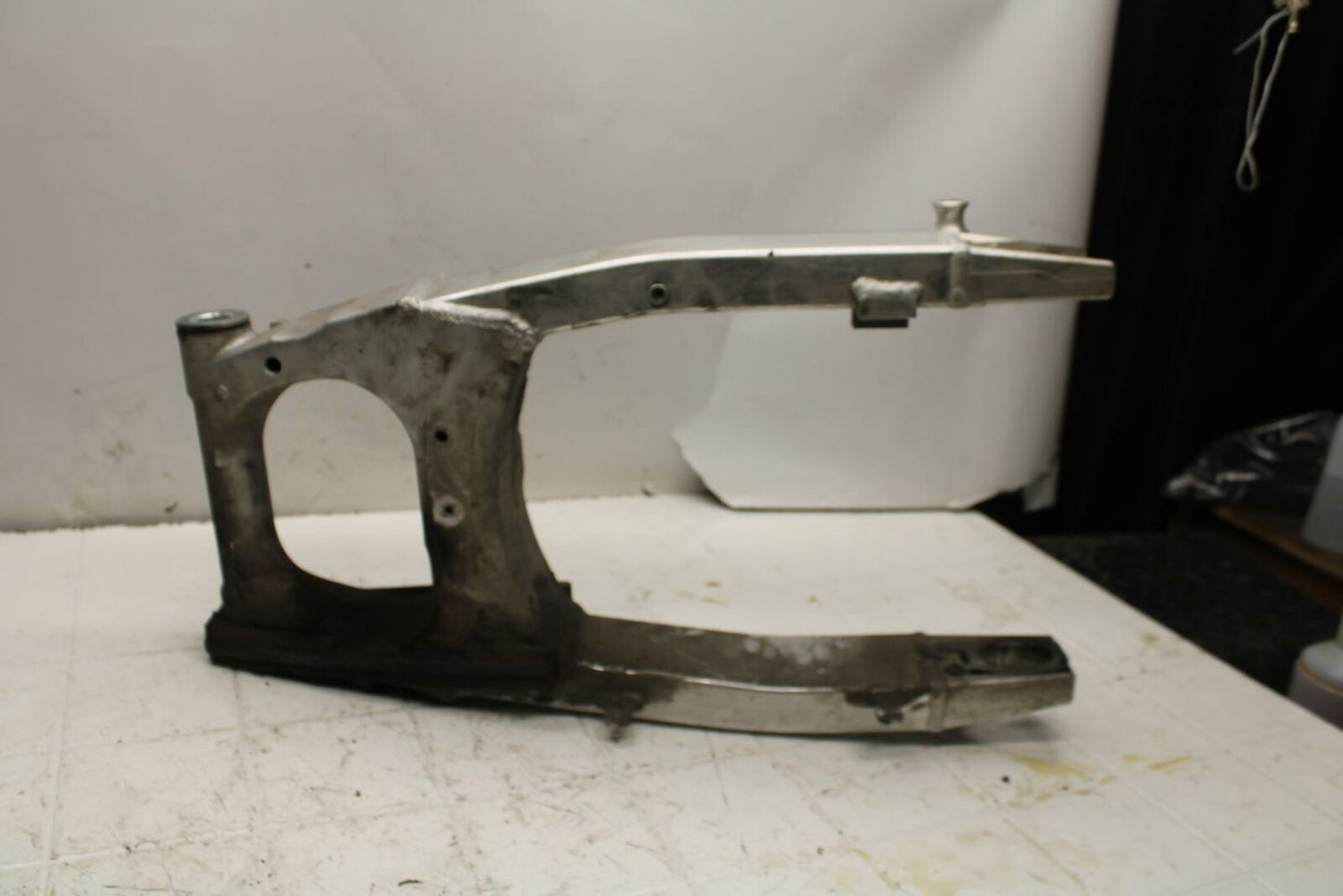 03-05 SUZUKI SV1000 REAR SWINGARM BACK SUSPENSION SWING ARM BB405