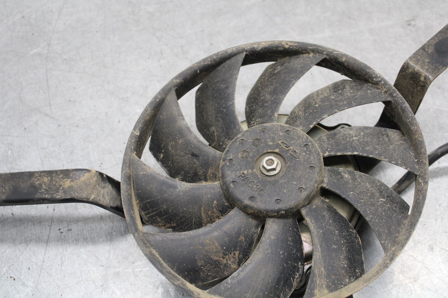 09-11 TRIUMPH DAYTONA 675 ENGINE RADIATOR COOLING FAN BB652