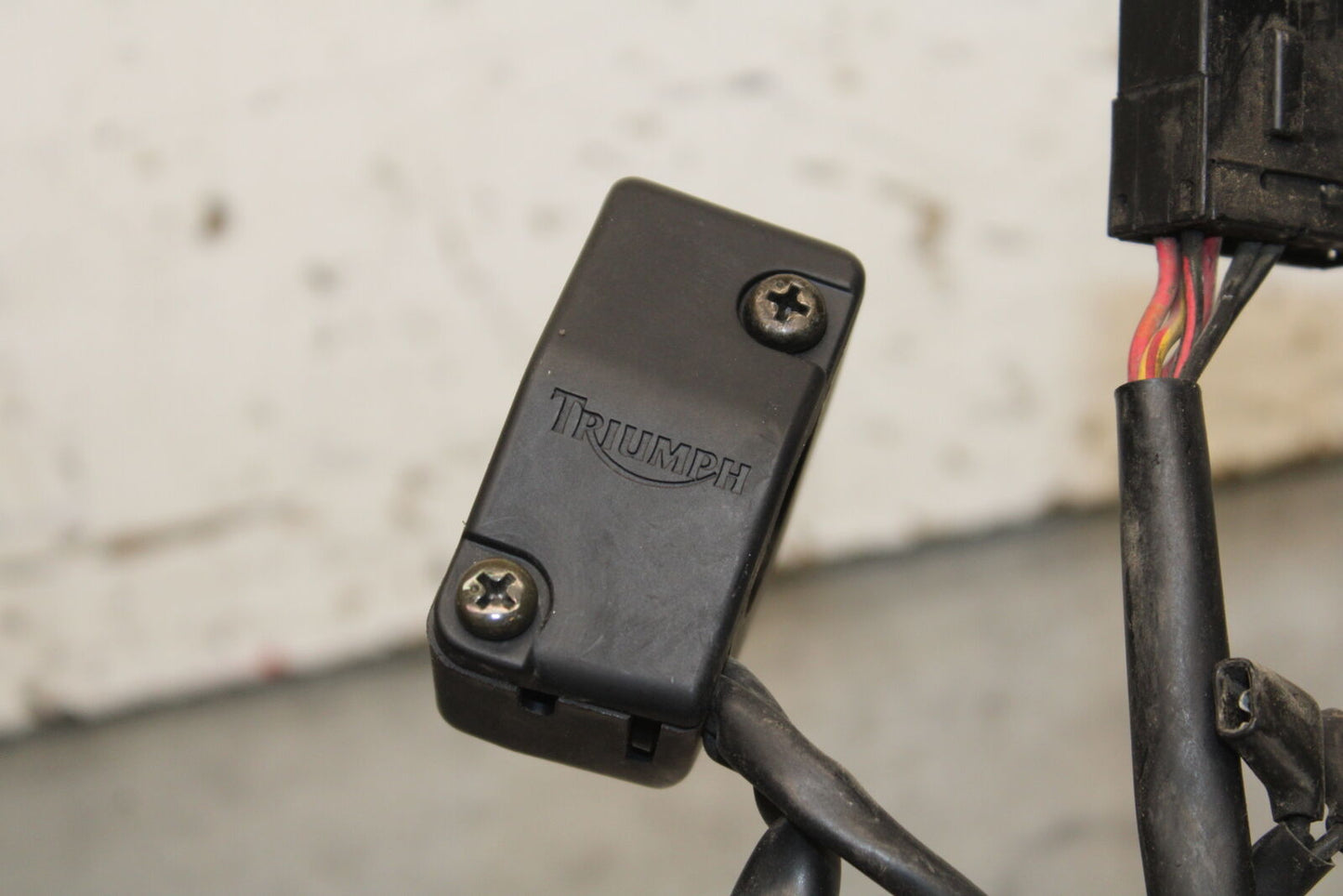 03-04 TRIUMPH DAYTONA 600 RIGHT CLIP ON KILL OFF START SWITCH SWITCHES BB745