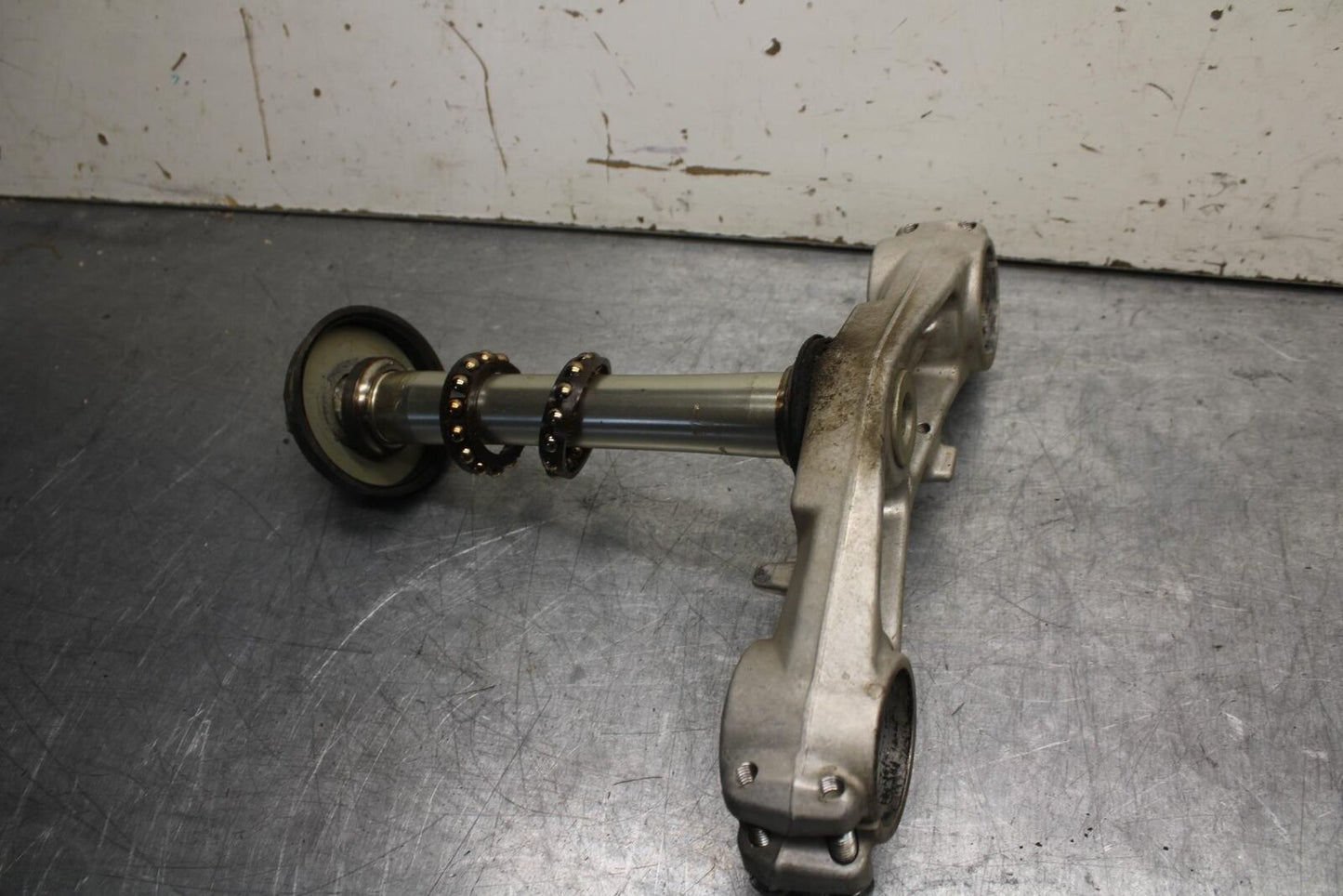 01-03 SUZUKI GSXR600 FRONT FORKS CLAMP LOWER TRIPLE TREE STEM 51410-39F00 BB633