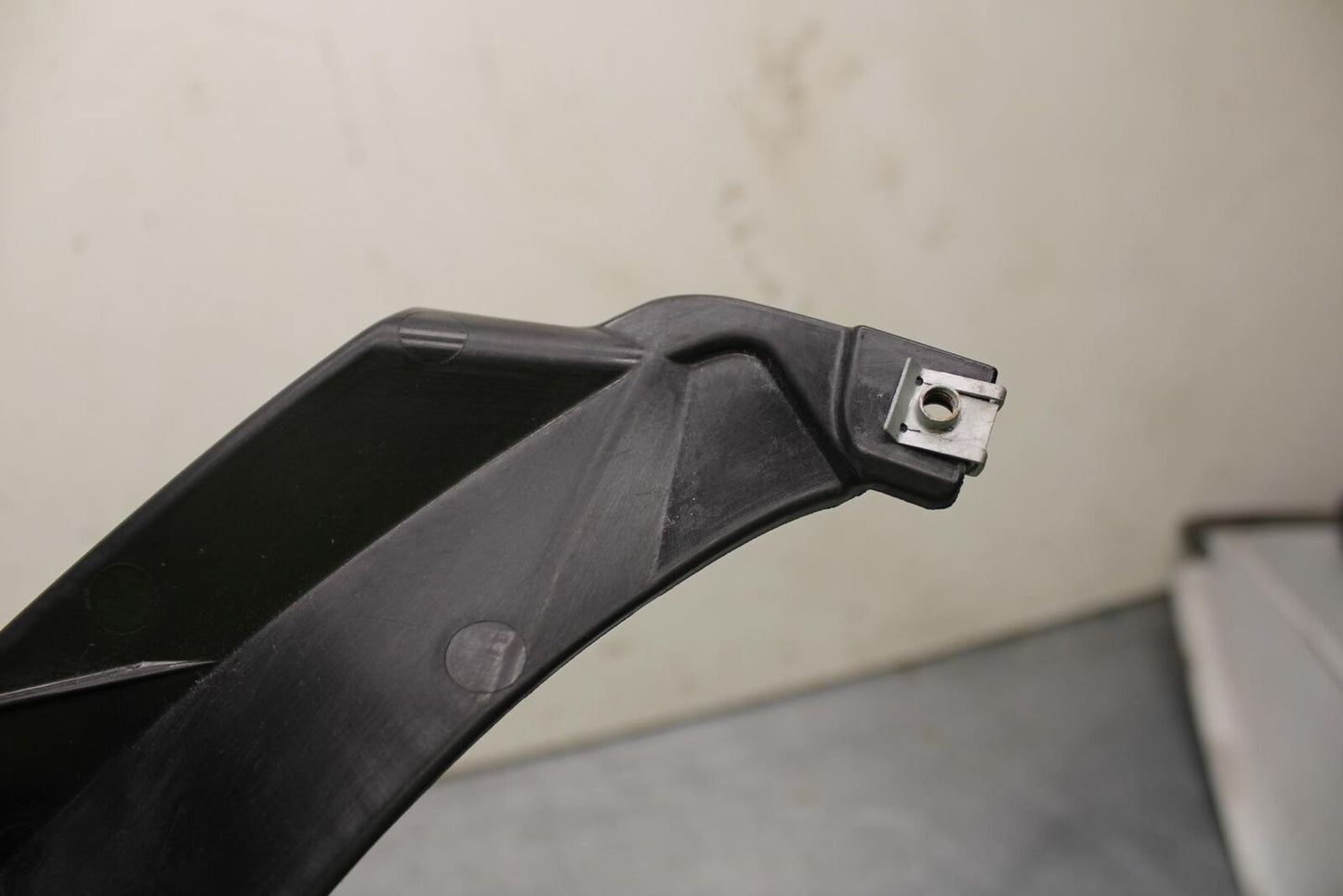 20-23 APRILIA RS660 TAIL INNER PIECE BB643