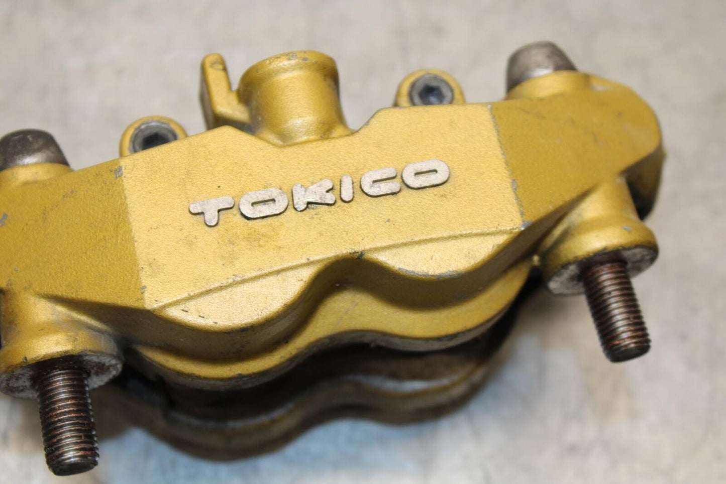 2004 Suzuki GSXR750 RIGHT LEFT FRONT BRAKE CALIPER SET PAIR CALIPERS BB70