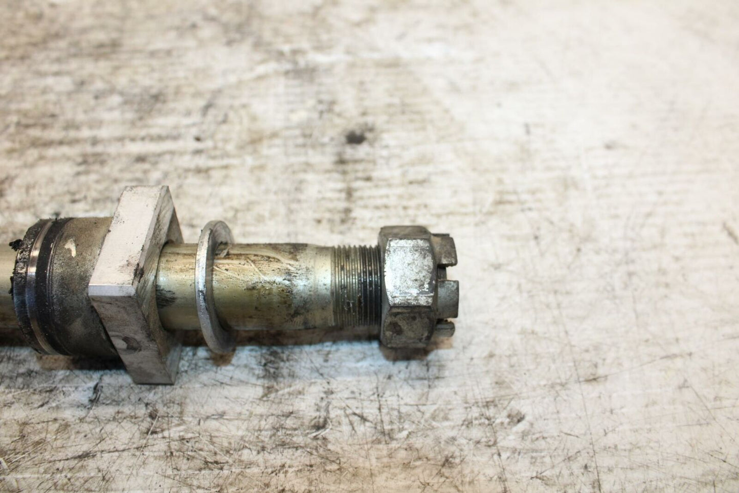 13-18 KAWASAKI NINJA ZX6R REAR AXLE BACK WHEEL RIM PIVOT BOLT AXEL BB311