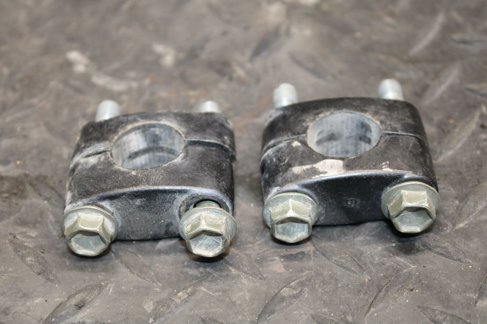 03-06 SUZUKI QUADSPORT Z400 HANDLEBAR RISERS CLAMPS BB207