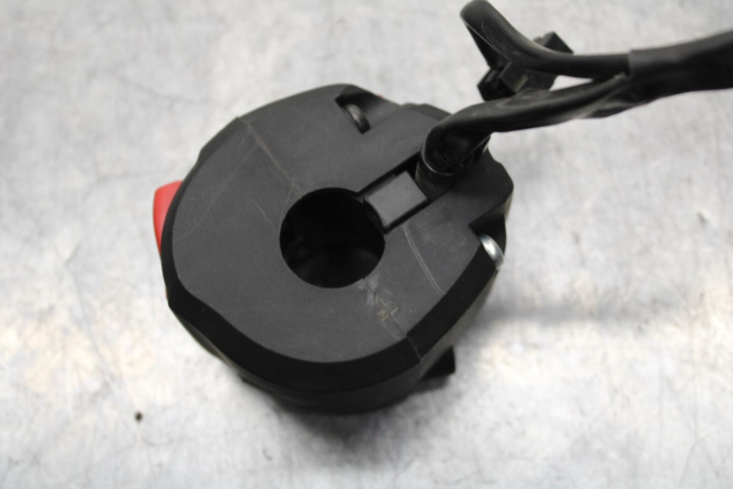 20 SUZUKI GSXR 1000 RIGHT CLIP ON HANDLE KILL OFF START SWITCH BB597