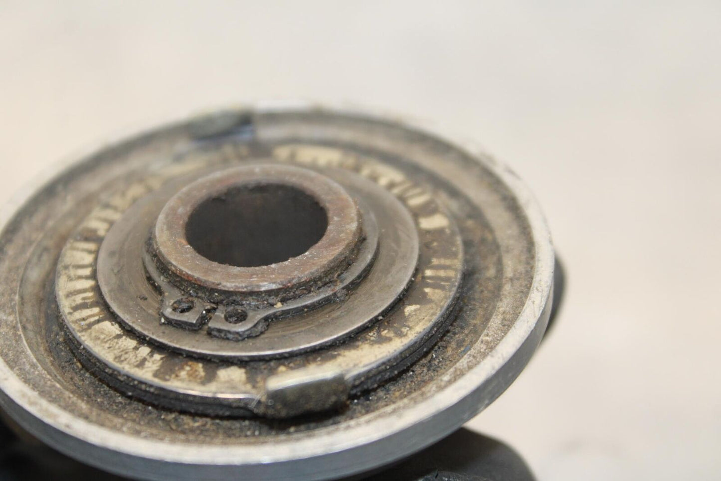 80-83 SUZUKI GS750E SPEEDOMETER DRIVE GEAR BB82