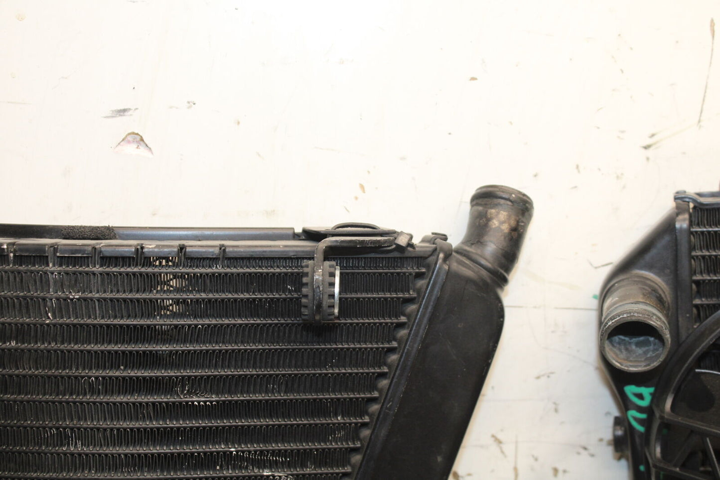 12-13 DUCATI STREETFIGHTER 848 ENGINE RADIATOR MOTOR COOLER SET PAIR BB705