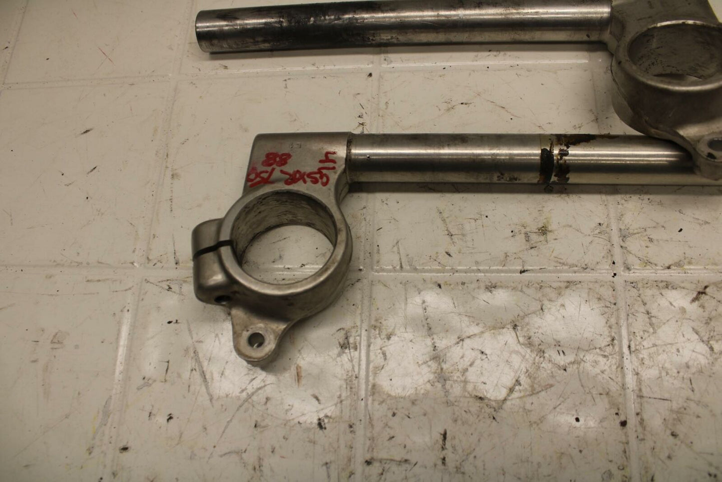 88-89 SUZUKI GSXR750J BB24 LEFT RIGHT CLIP ON ONS HANDLEBARS PAIR SET BB15