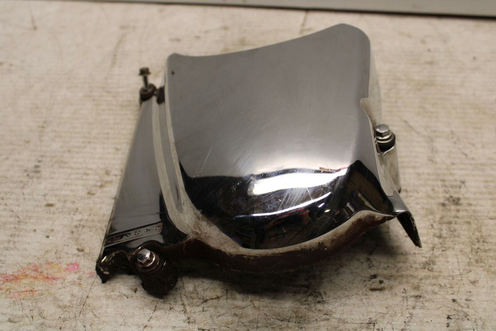 00-04 SUZUKI MARAUDER 800 VZ800 ENGINE SPROCKET COVER BB305