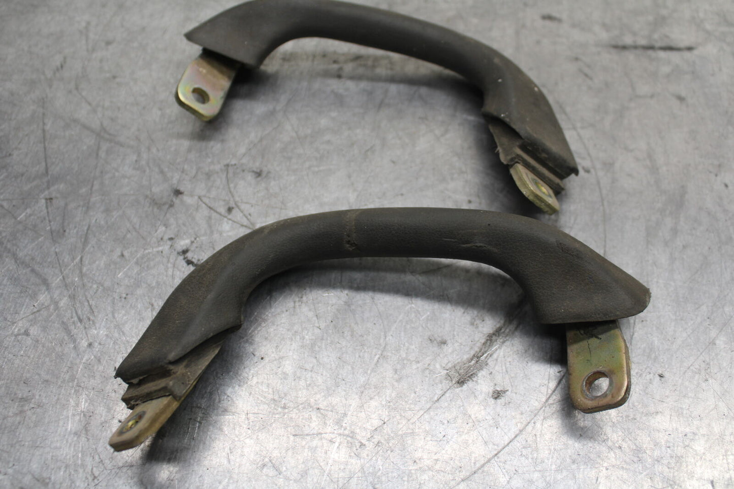 96-07 YAMAHA YZF600R PASSENGER REAR SEAT GRAB BAR HANDLE SET BB746