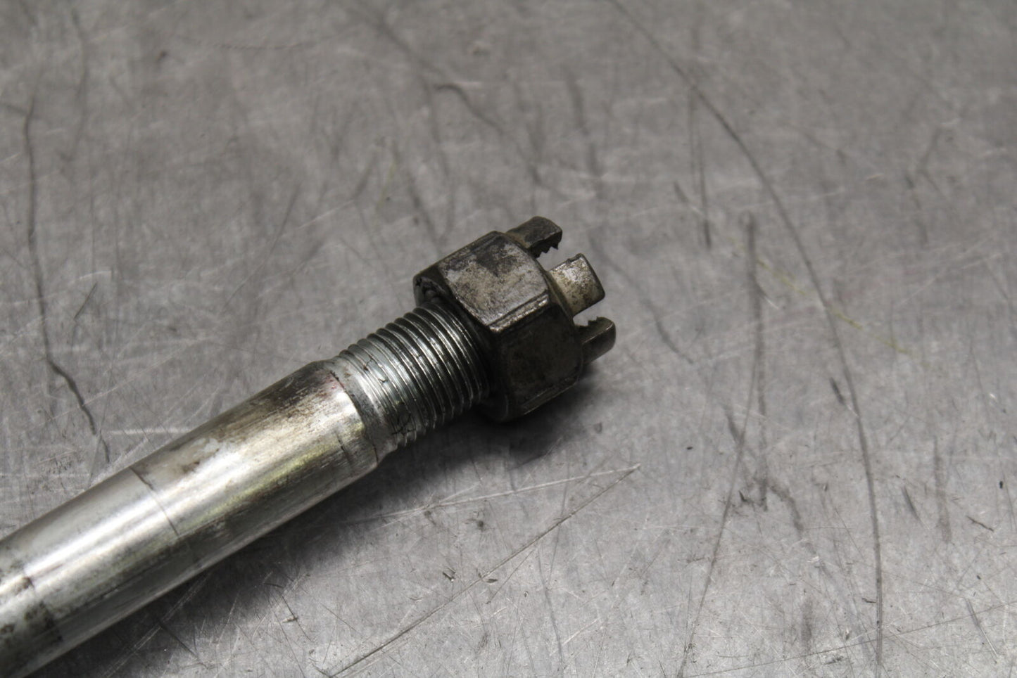 19-22 KAWASAKI Z400 FRONT WHEEL RIM AXLE PIVOT BOLT BB738