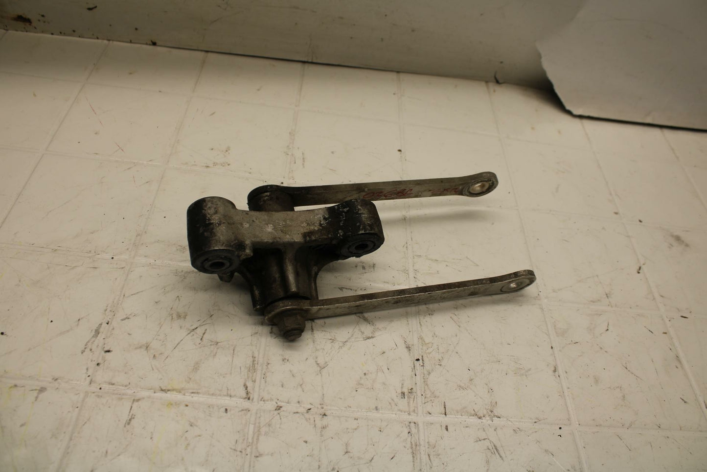 03-04 KAWASAKI NINJA ZX6R 636 REAR DOGBONE SHOCK LINKAGE LINK BB06